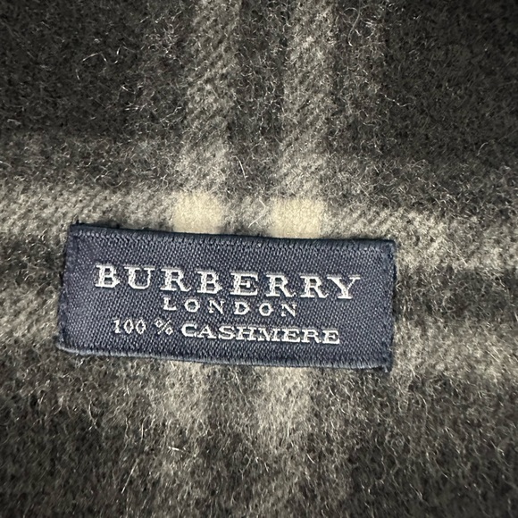 BURBERRY London Authentic scarf 100% cashmere fringe black nova check - Picture 4 of 6